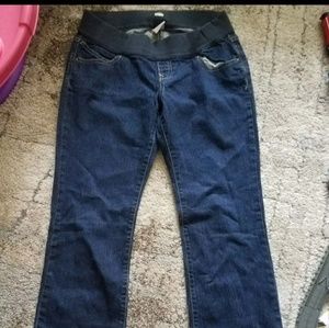 Maternity jeans size 6